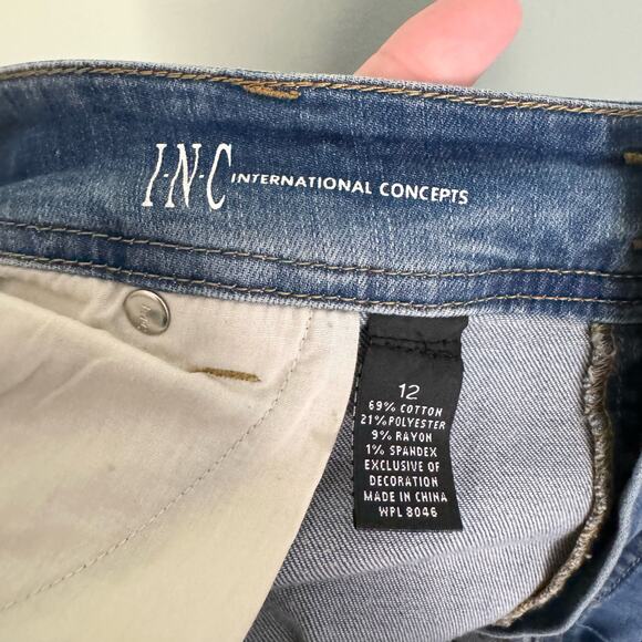 INC Denim Jeans 12 Boyfriend Regular Fit Floral Embroidered Distressed Blue - Picture 9 of 9